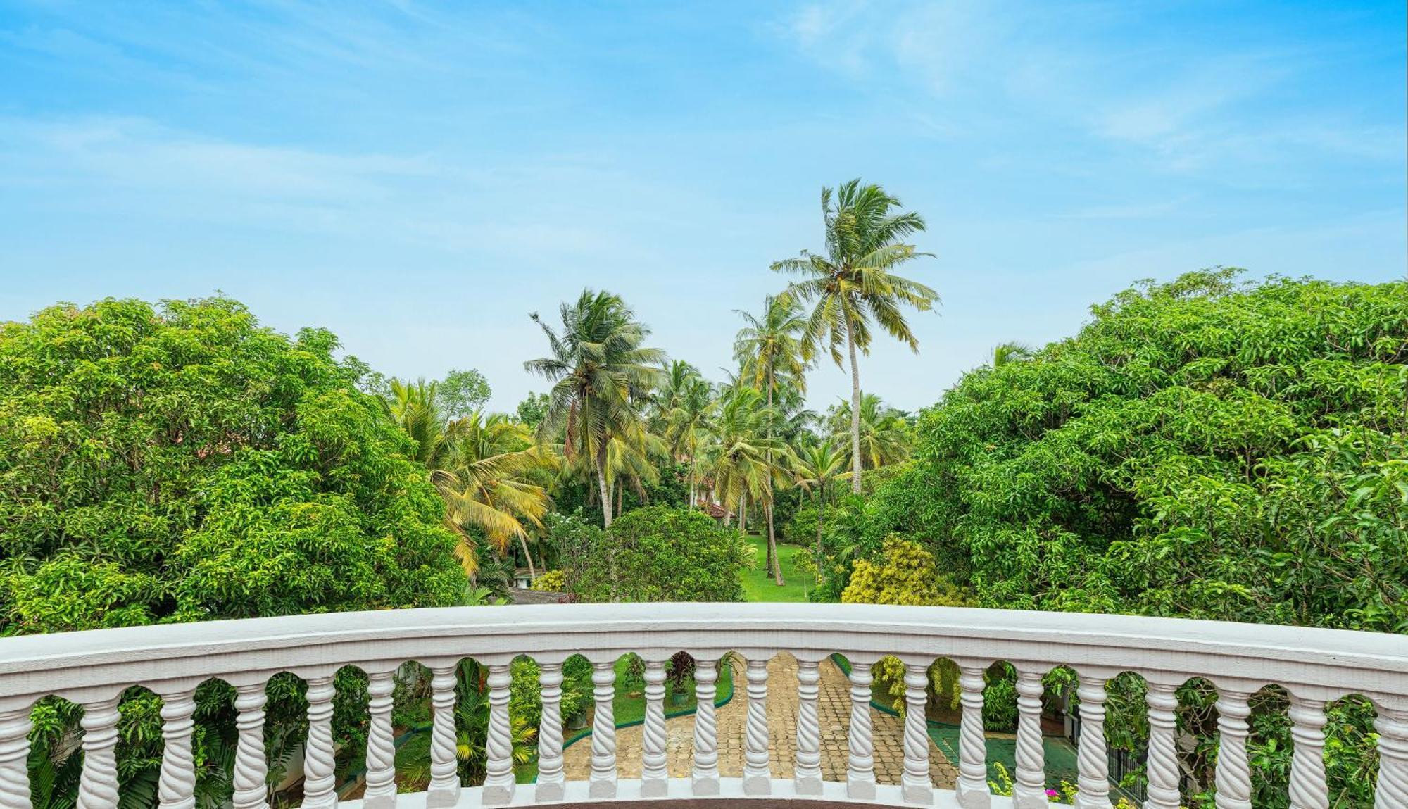 Sagarika Beach Hotel Moragalla ภายนอก รูปภาพ